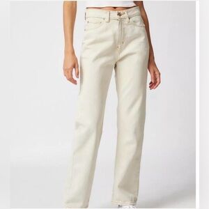 BDG High-Waisted Cowgirl Jean in cream Straight leg fit Size26